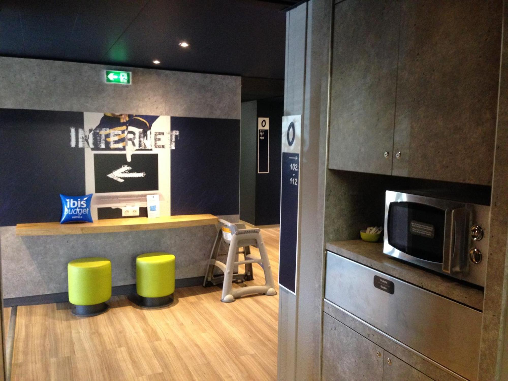 Ibis Budget Clermont Ferrand Sud Aubière Екстериор снимка